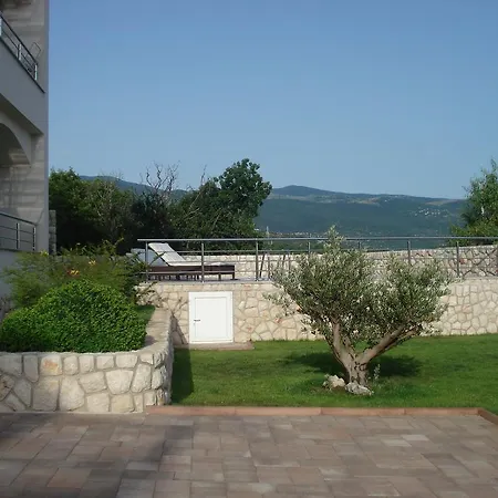 Apartments Villa Residenca Novi Vinodolski Room photo