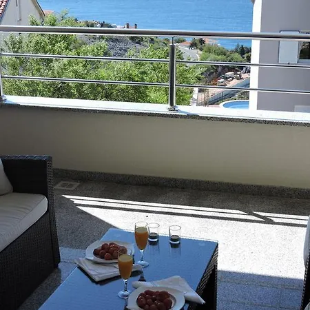 Apartments Villa Residenca Novi Vinodolski Exterior photo